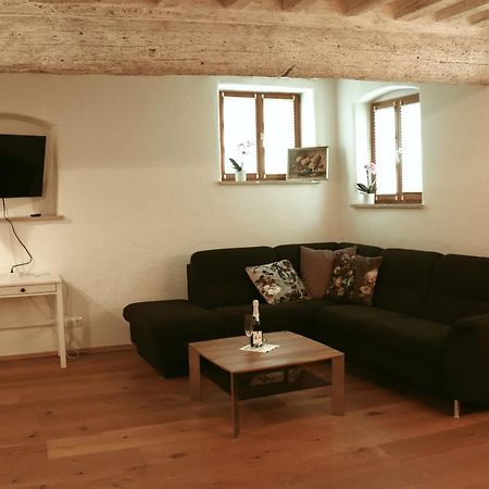 Stilvolle Wohnung Auf 50 M² Mit Parkplatz Und Wifi Kraiburg am Inn Exteriér fotografie