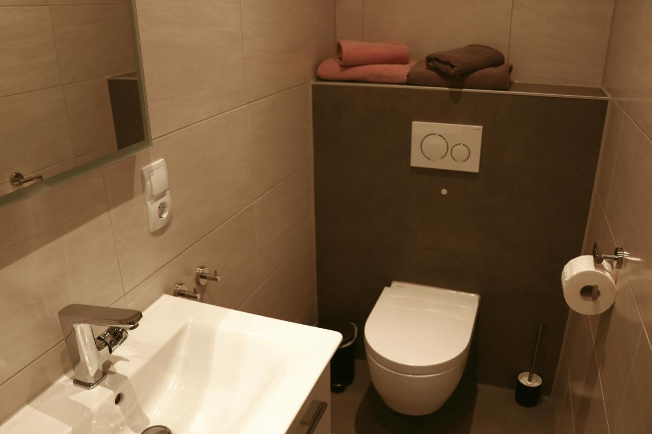 Stilvolle Wohnung Auf 50 M² Mit Parkplatz Und Wifi Kraiburg am Inn Exteriér fotografie